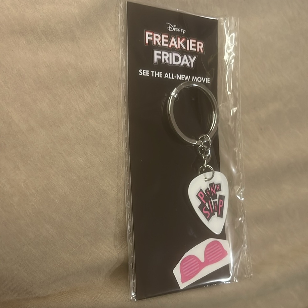 Freakier Friday BUNDLE Disney Ticket,Guitar pic,Poster,Song/Res sheet Balloons - Picture 3 of 7